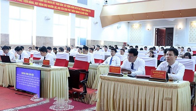 Đồng chí Trưởng ban Nội chính Tỉnh uỷ tham dự kỳ họp thứ VI, Hội đồng nhân dân huyện Yên Sơn, khoá XX, nhiệm kỳ 2021-2026.