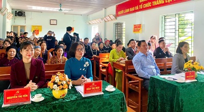 Đồng chí Đào Thị Mai dự Ngày hội đại đoàn kết toàn dân tộc năm 2025 tại khu dân cư thôn Làng Nùng, xã Vị Xuyên